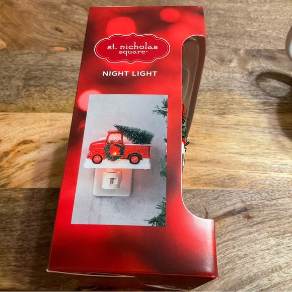 RAE DUNN CHRISTMAS & NIGHTLIGHT “Home for the Holidays” New - Picture 11 of 11